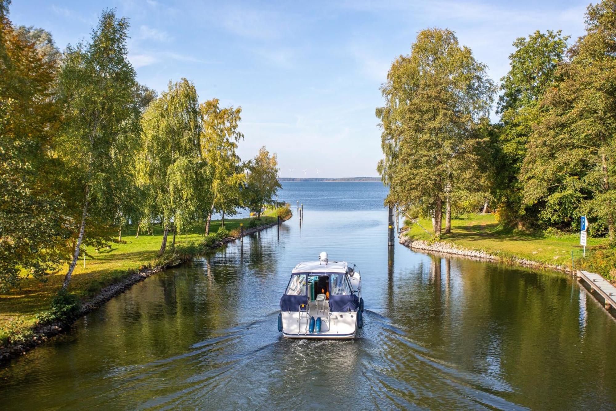Ferienhaus Schwanensee Fuenfseen Zewnętrze zdjęcie